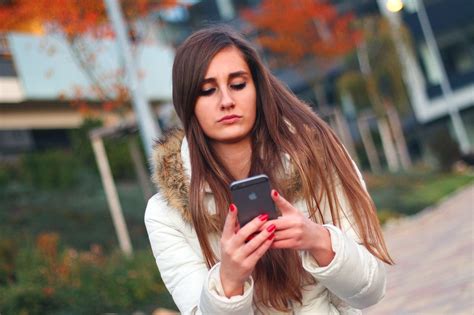 aplicaciones para ganar dinero chateando con extranjeros|7 App Que Te Pagan Por Hablar Con Personas